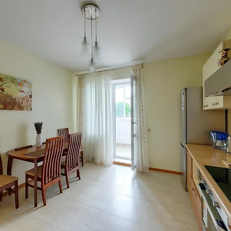 Apartment Arenda Apartments - Surganova,5A