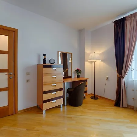 Arenda Apartments - Surganova,5A Apartment *